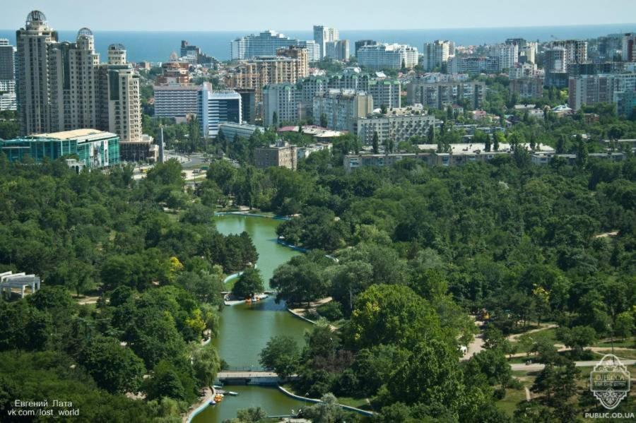 אודסה Квартира Возле Аркадии И Парка Победы С Балконом И Видом На Море מראה חיצוני תמונה